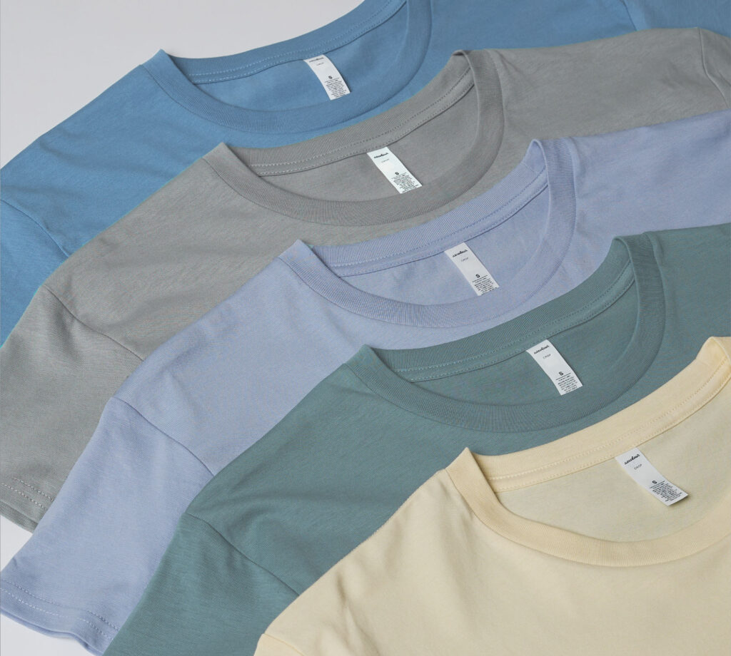 4062 crop tee flatlay2